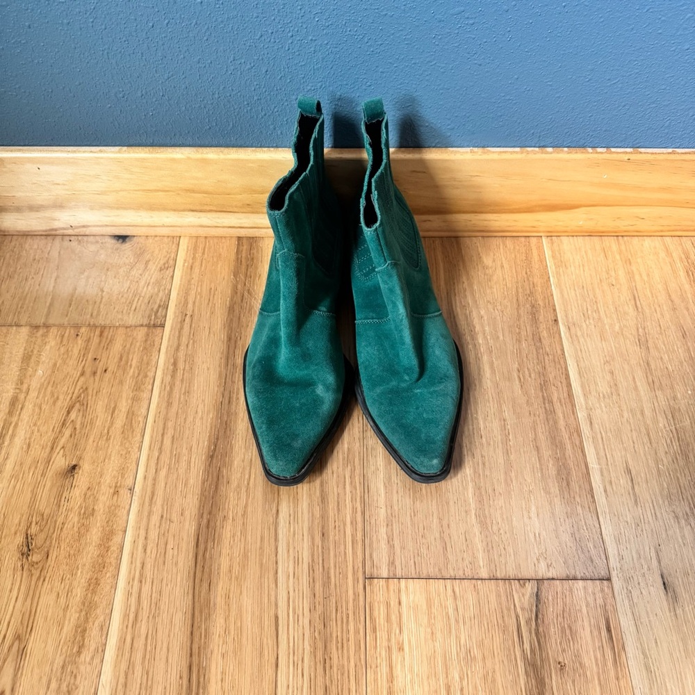 Calvin Klein Barbara Green Suede Western Booties size 9 - Picture 6 of 9